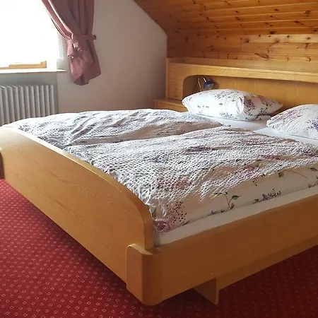 Gastehaus Feldbergblick 3*